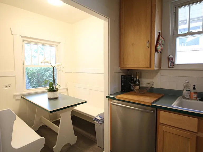 Breakfast Nook