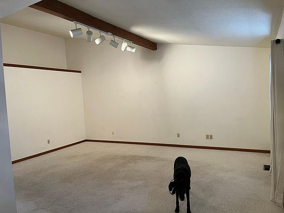 2nd image of 708 S Shore Ct