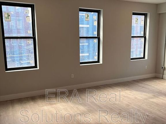 5th image of 214 Wade St #3