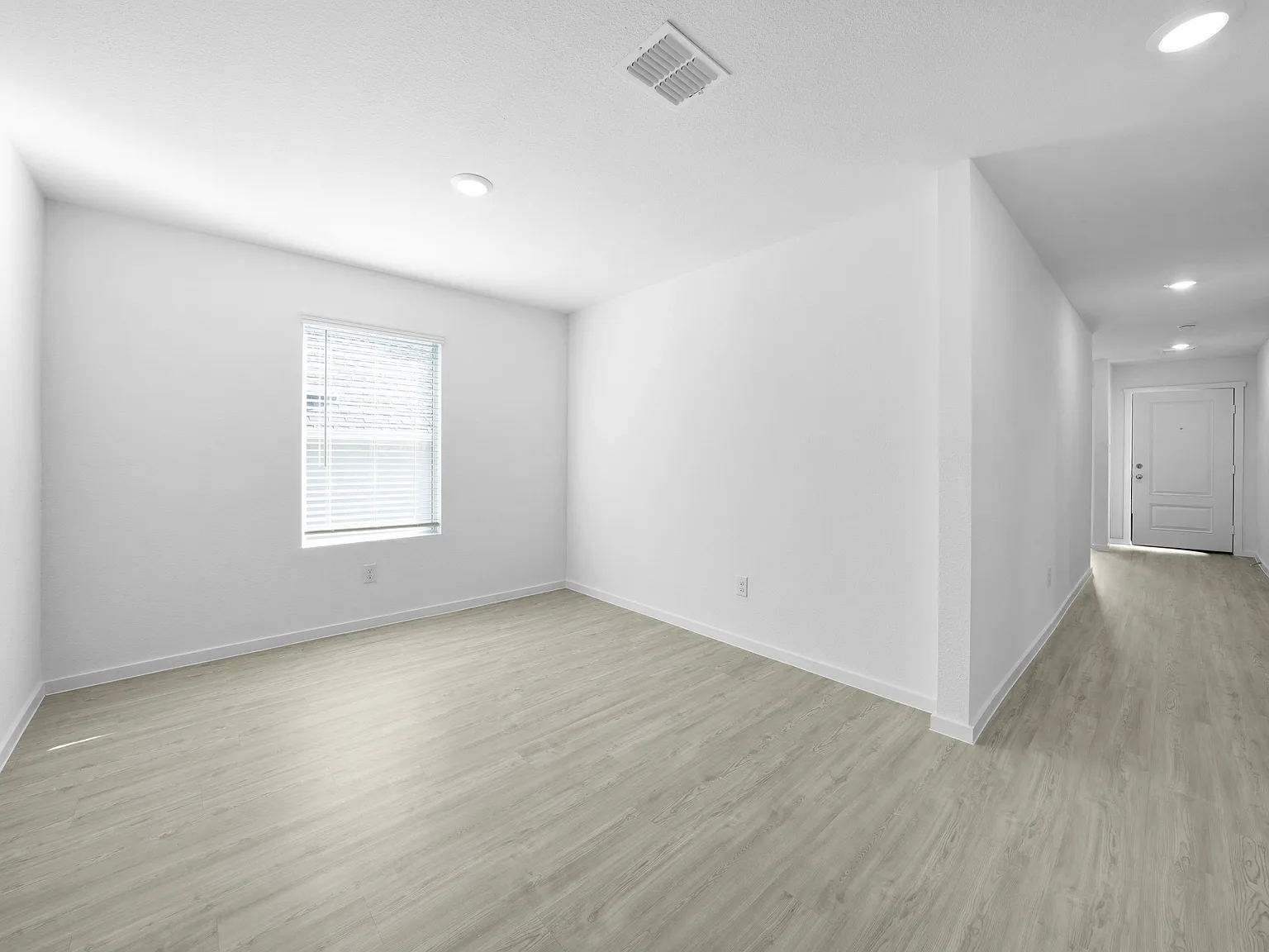 4 bed, 1796 sqft, $2,195 — Photo 3