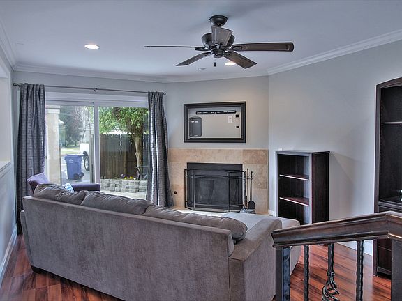5th image of 15100 Marquette St #C