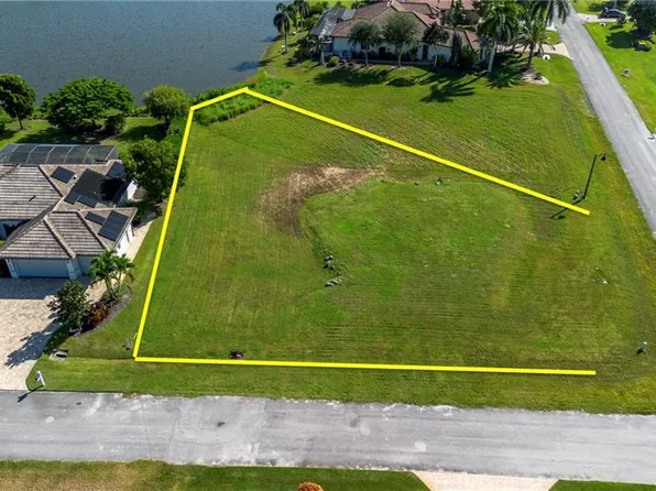 17994 Bluewater DR, NAPLES, FL 34114