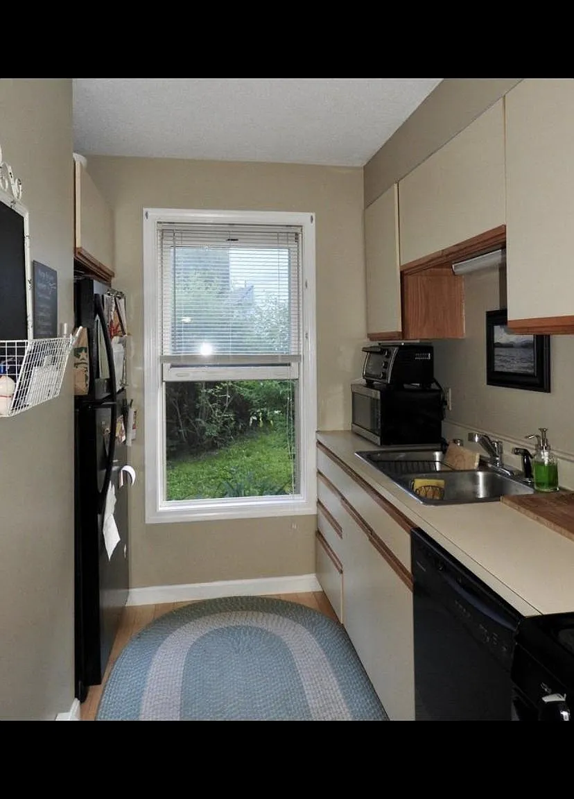 34 Marsten Ln — Photo 4