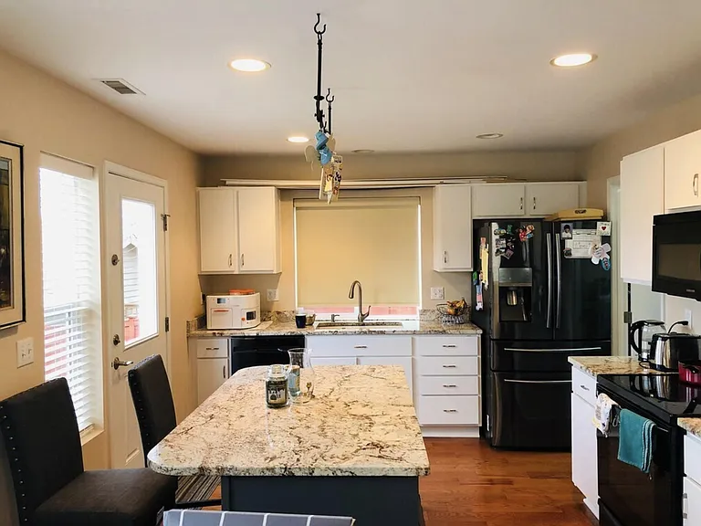 22675 NE Fern Reach Cir — Photo 3