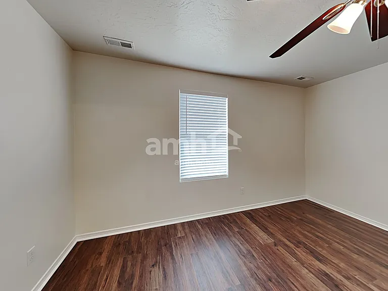 4716 Keepsake Ave — Photo 9