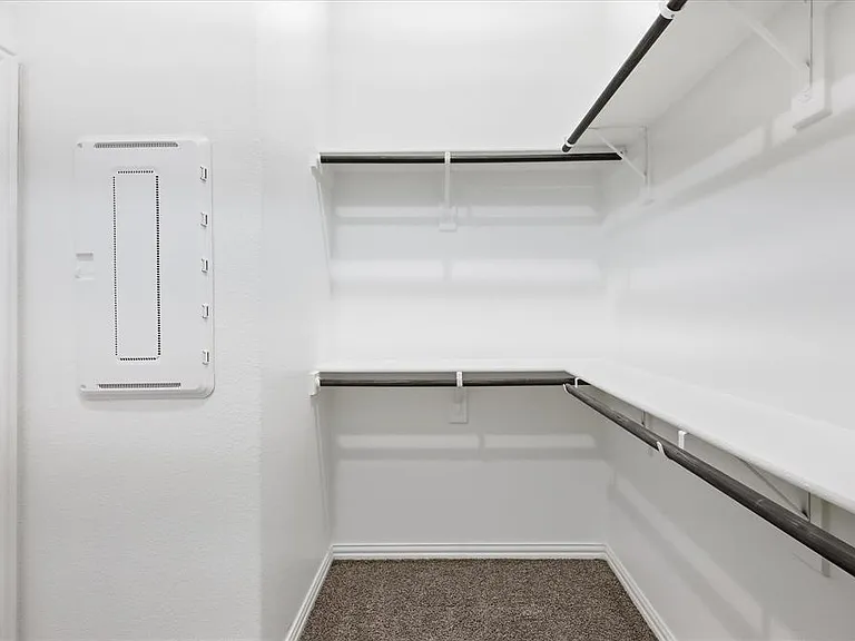 3916 Ford Dr — Photo 22