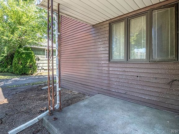 2nd image of 481 Division St
