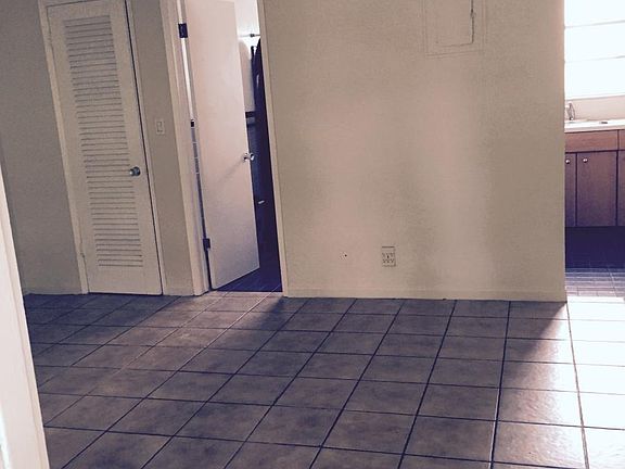 5th image of 247 Nugent Ave APT 15