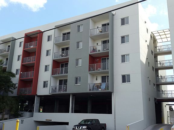 5th image of 1023 SW 6th St APT 407