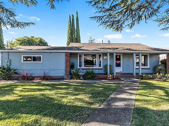 2nd image of 1311 Munro Ave