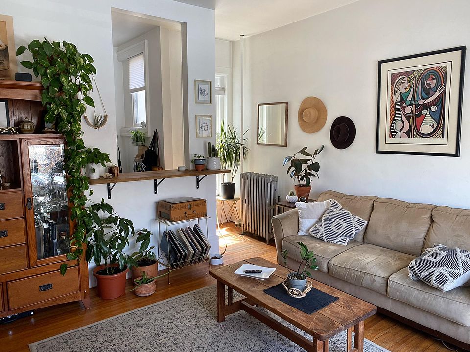 1st image of 917 E 13th Ave APT 5