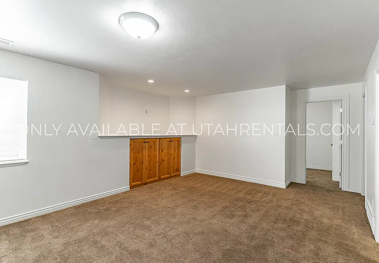 692 E 180 N — Photo 19