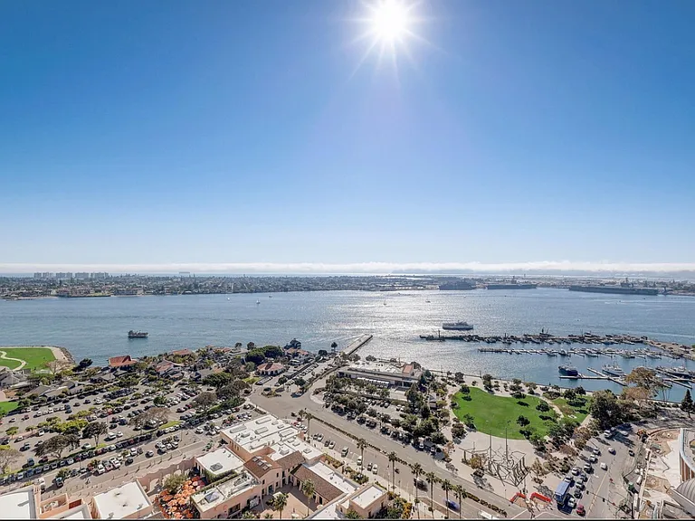 700 W Harbor Dr W #2902 — Photo 58