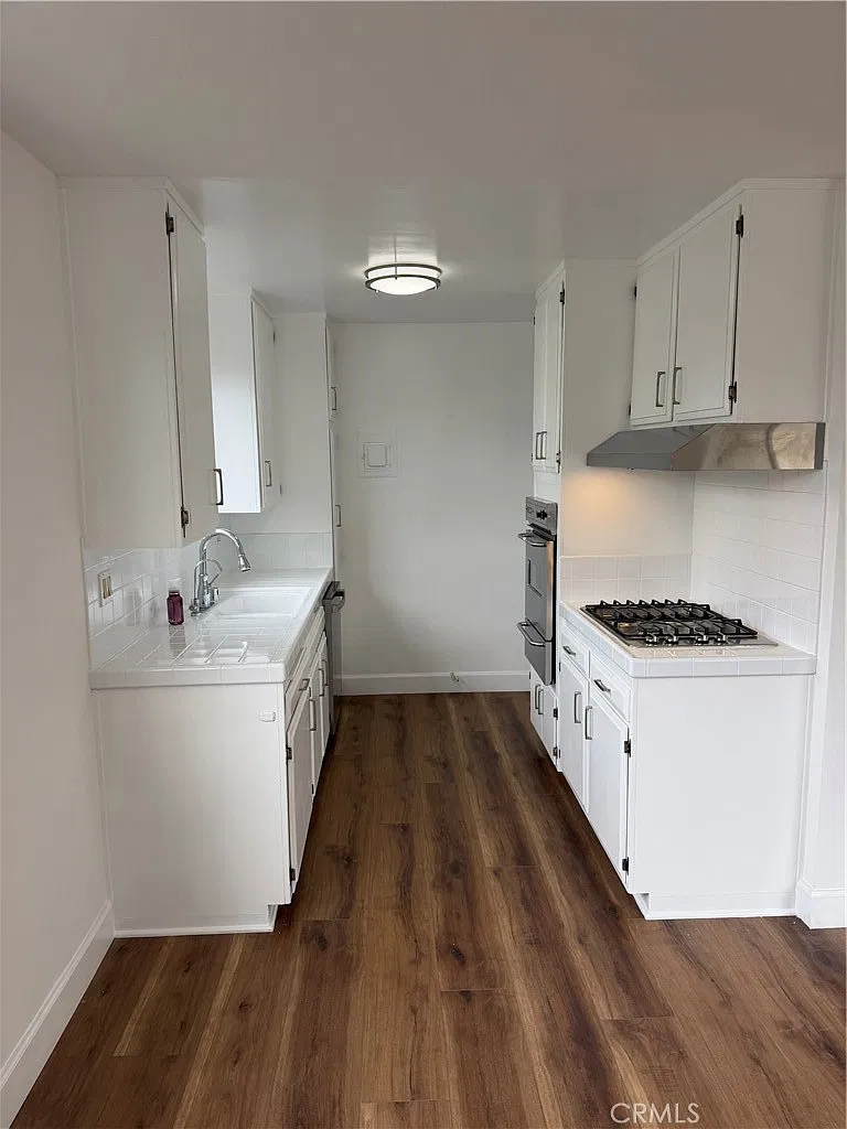 1 bed, 650 sqft, $2,500 — Photo 4