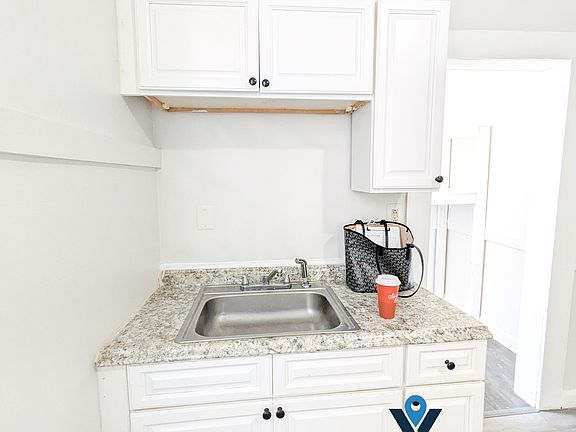 4th image of 7 Worcester Pl #1
