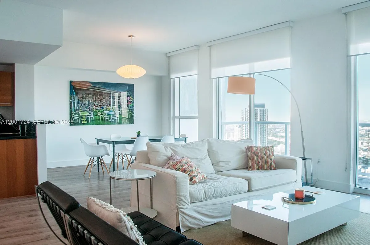 Building Photo - 244 Biscayne Blvd #4104