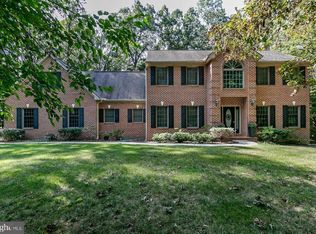 1317 Crown Pointe Ct, New Freedom, PA 17349