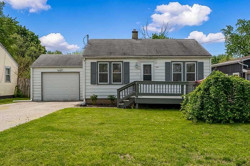 1st image of 327 Wilson Ave
