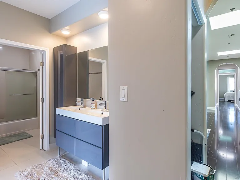 4741 Point Loma Ave #201 — Photo 22