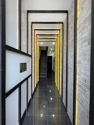 Rented by Compass | media 27