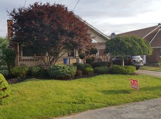 2717 Van Buren Dr, Lower Burrell, PA 15068