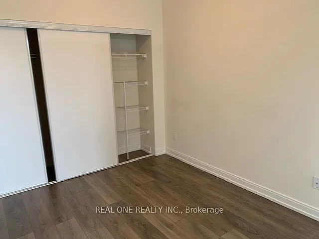 540 Bur Oak Ave #225 — Photo 8