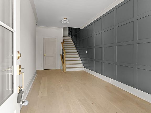 5th image of 71 Vesper Grand Ave