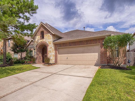 3rd image of 13811 Wickdale Garden Ln