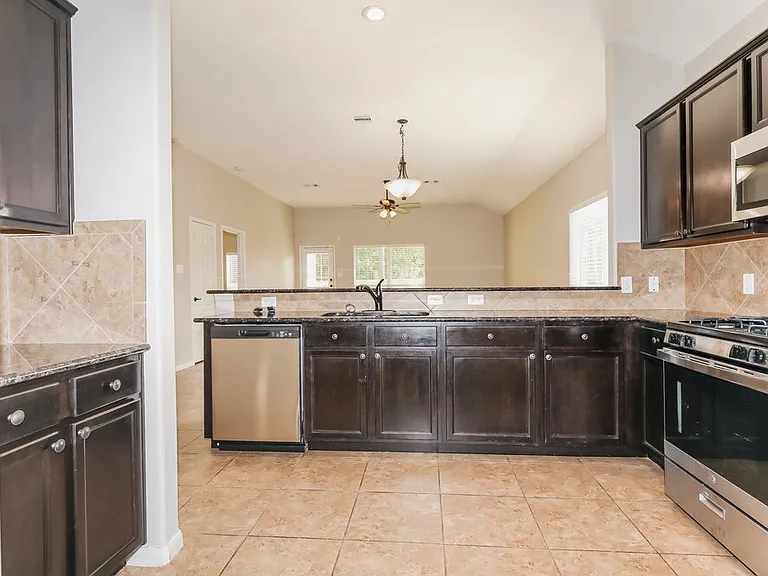 18415 Sunrise Maple Dr — Photo 9