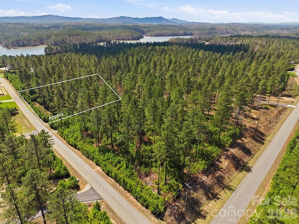 1st image of Windward Ln #33