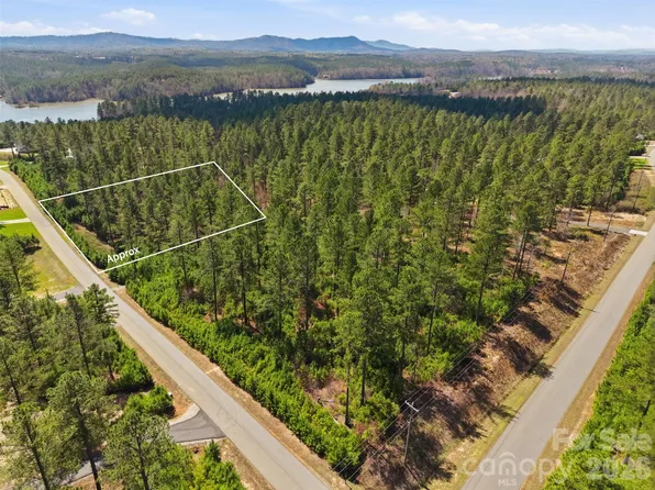 Windward Ln #33, Granite Falls, NC 28630