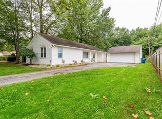 566 Prospect St, Berea, OH
