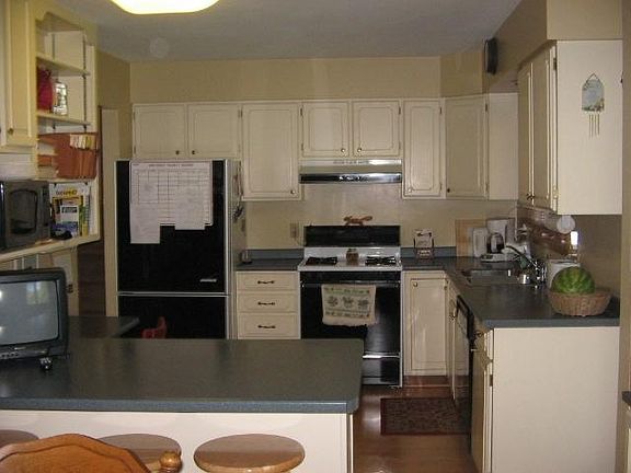 4th image of 2508 S 10th St