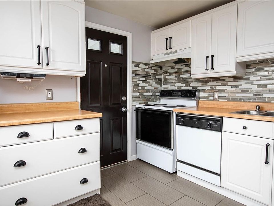 1st image of 2212 W Olympic Ave