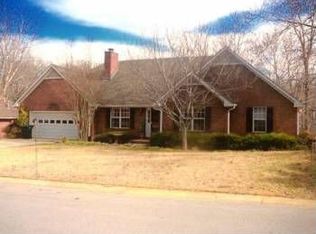 121 Whisperwood Trl, Florence, AL 35633