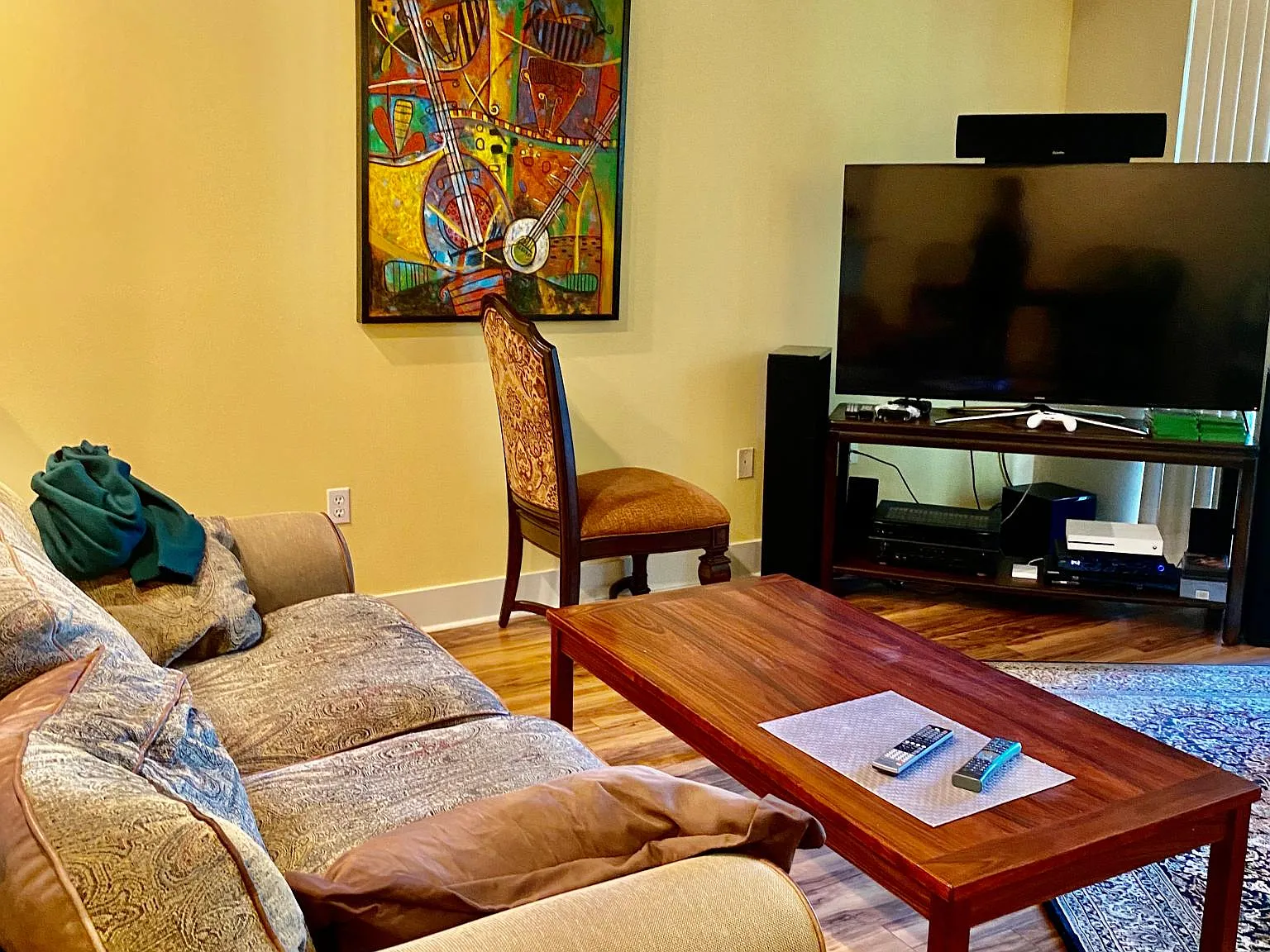 2 bed, 2.5 bath, 1340 sqft, $2,500 — Photo 4