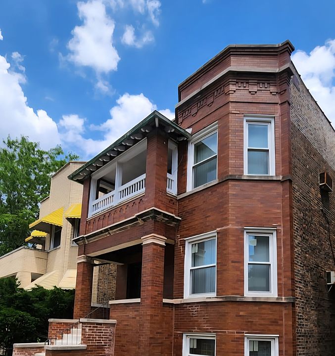 2nd image of 6111 S Vernon Ave