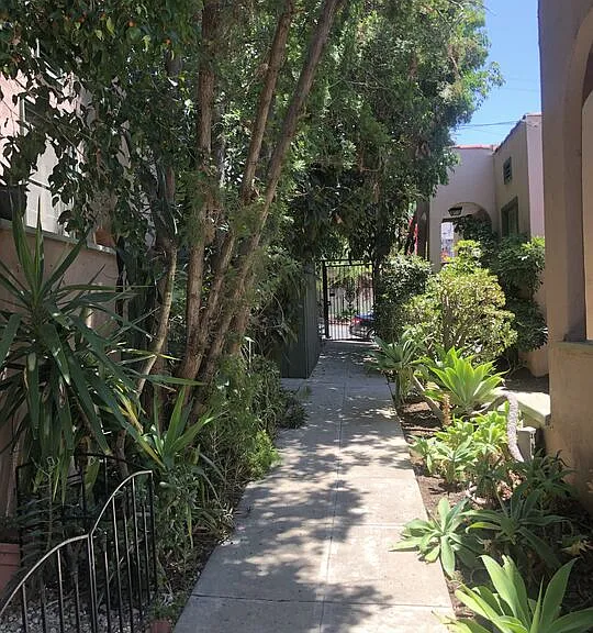 1677 Golden Gate Ave — Photo 12