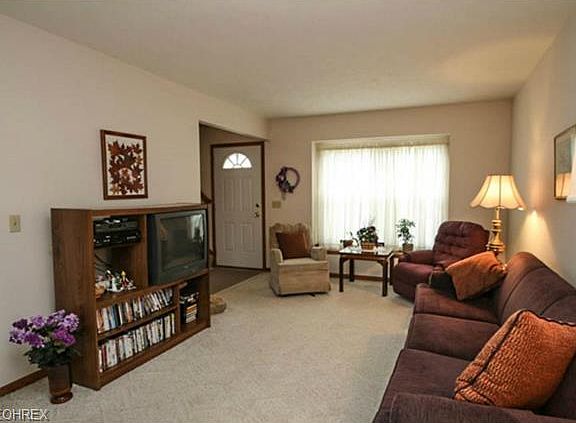 4th image of 6794 Havenhurst Ct Unit 4