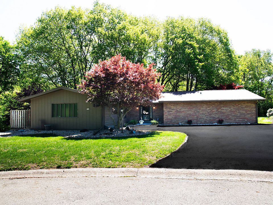 1st image of 1245 Hillcrest Cir