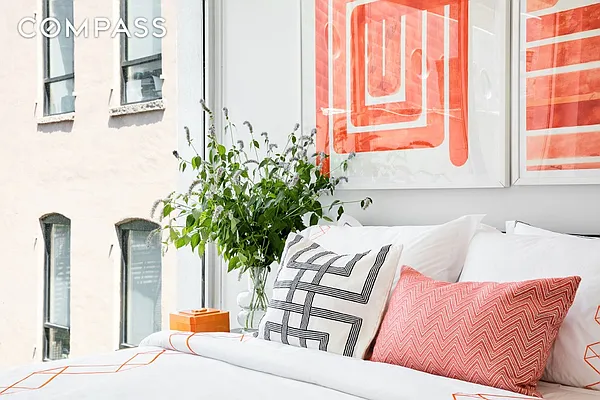 Rented by Compass | media 77