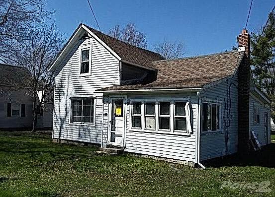 E Jackson St 307 Grover Hill OH P1