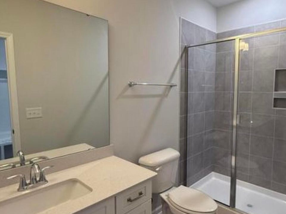 2nd image of 3122 Honeydew Dr