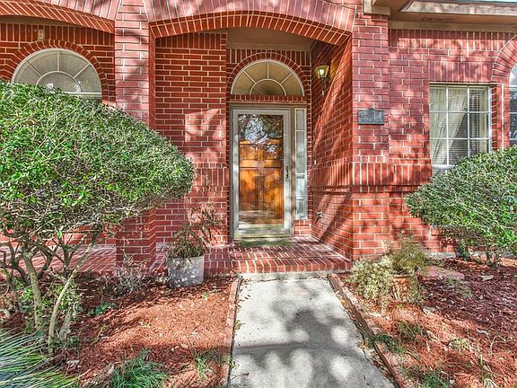 3rd image of 6314 Castle Lane Dr