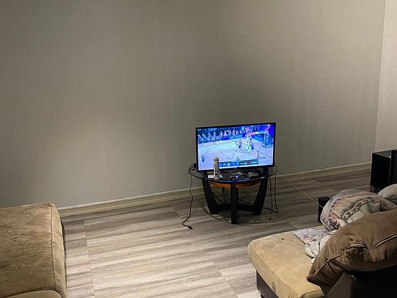 4th image of 110B Pond Way #110B
