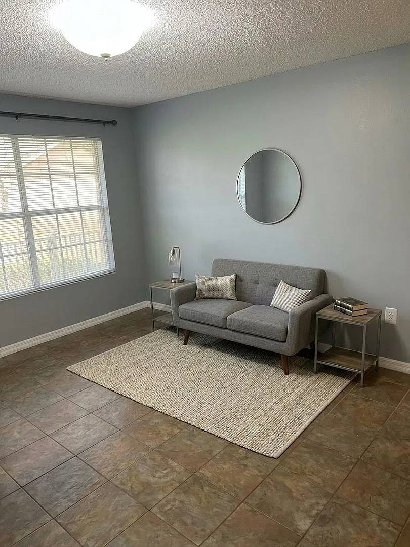 302 Lake Parsons Grn — Photo 3