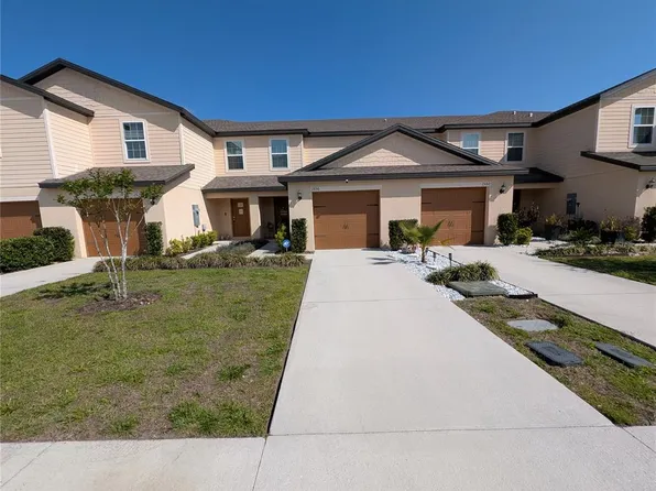 1556 Wynford Cir, Tavares, FL 32778