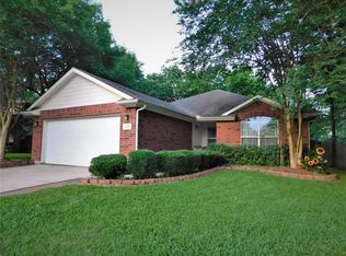 12501 Dover Dr, Montgomery, TX 77356