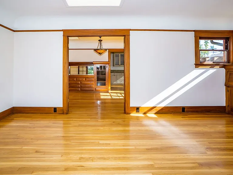 3635 Pershing Ave — Photo 6