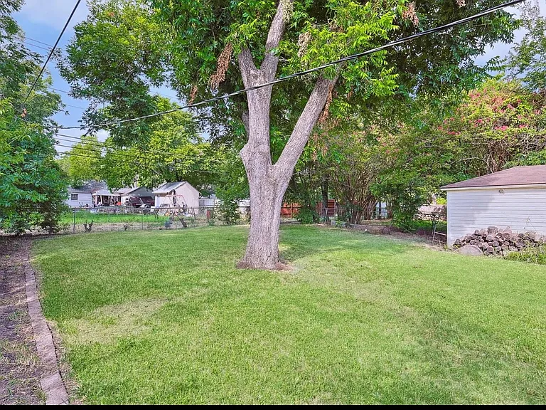 5912 Belgrade Ave — Photo 13